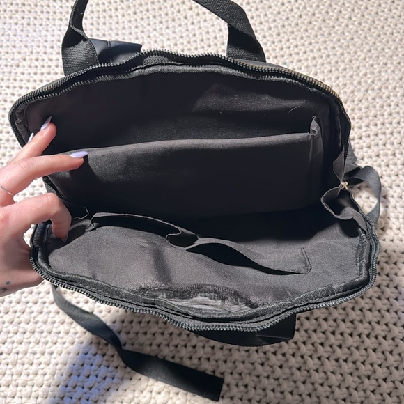 Black backpack - Picture 3 of 3